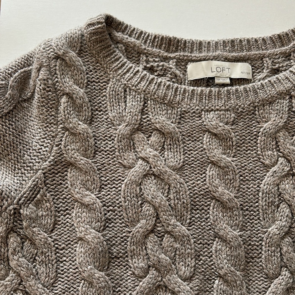 EUC Loft dove gray cable knit sweater size MP wool blend with silver threads - Picture 3 of 8